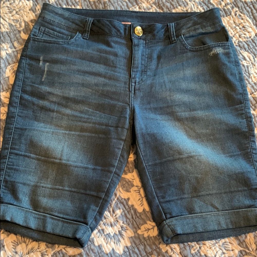 Juicy Coture Denim Blue Jean Shorts Terry Cloth Size 4 Distressed Details